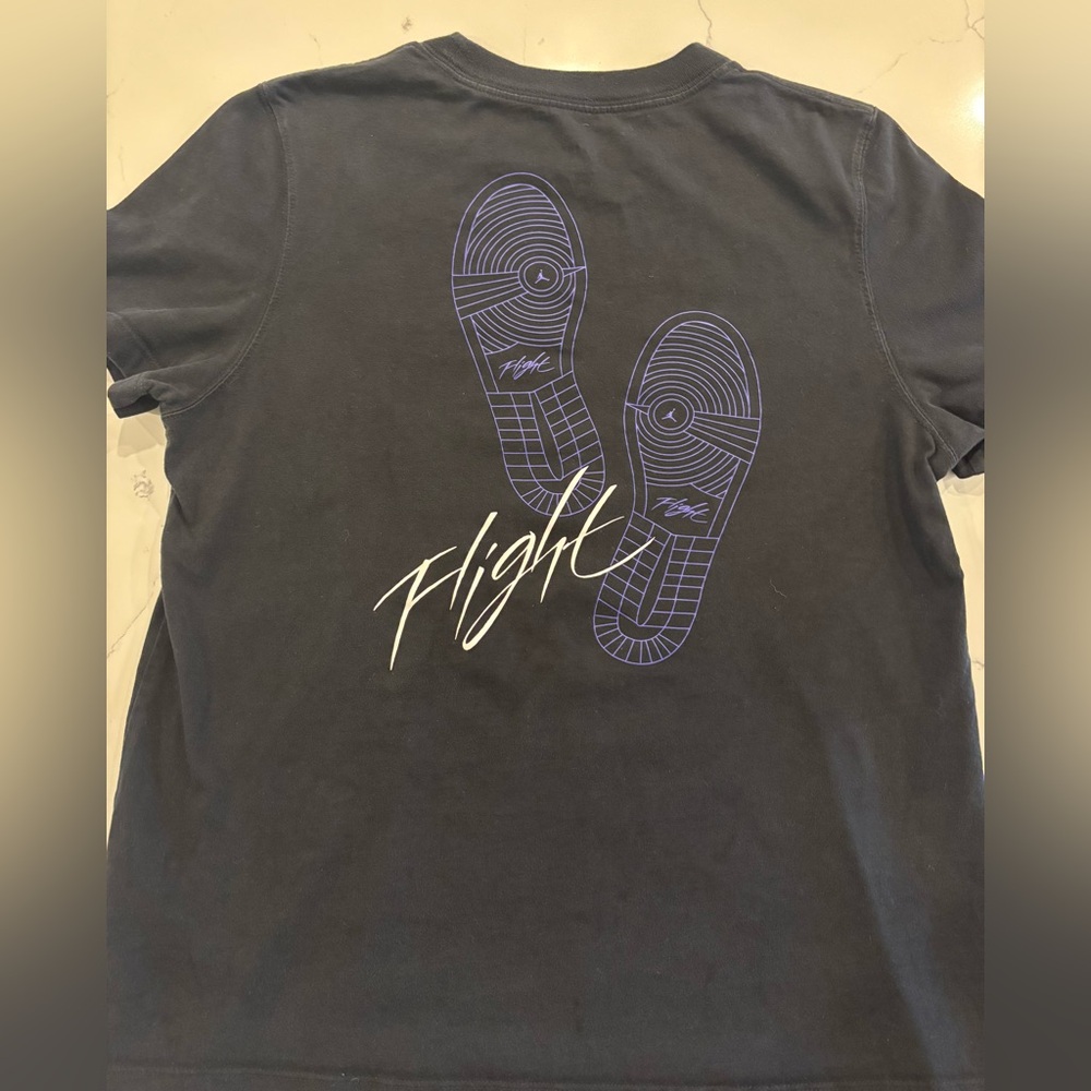 Women’s Air Jordan Flight Sole Graphic Shirt Black • Size: M